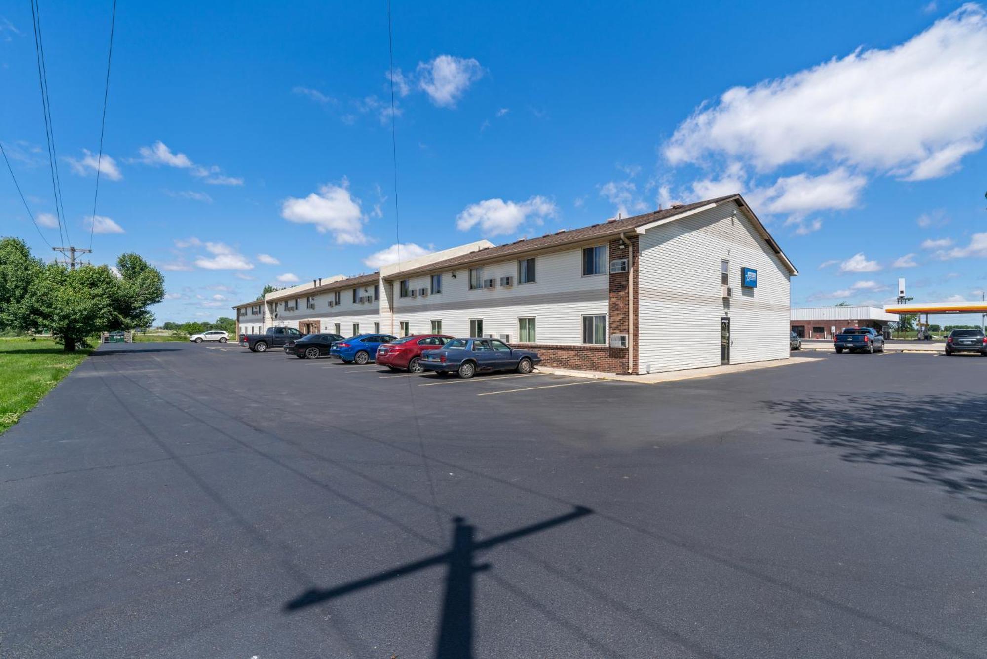 Americas Best Value Inn Decatur Bagian luar foto