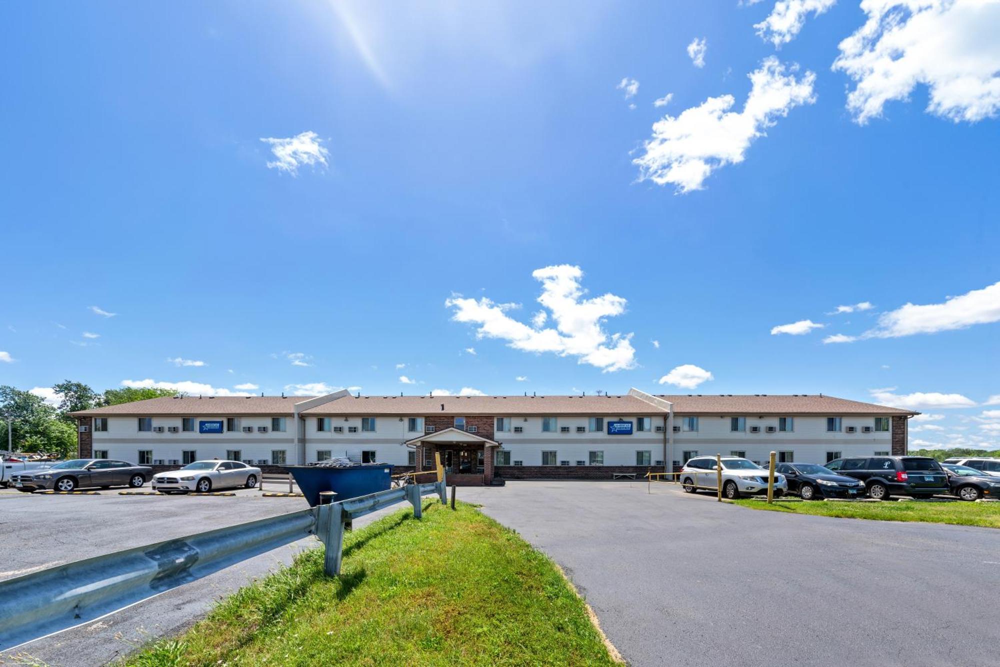 Americas Best Value Inn Decatur Bagian luar foto